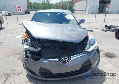 2017 Hyundai Veloster z USA, uszkodzony, nr VIN KMHTC6AD7HU321705